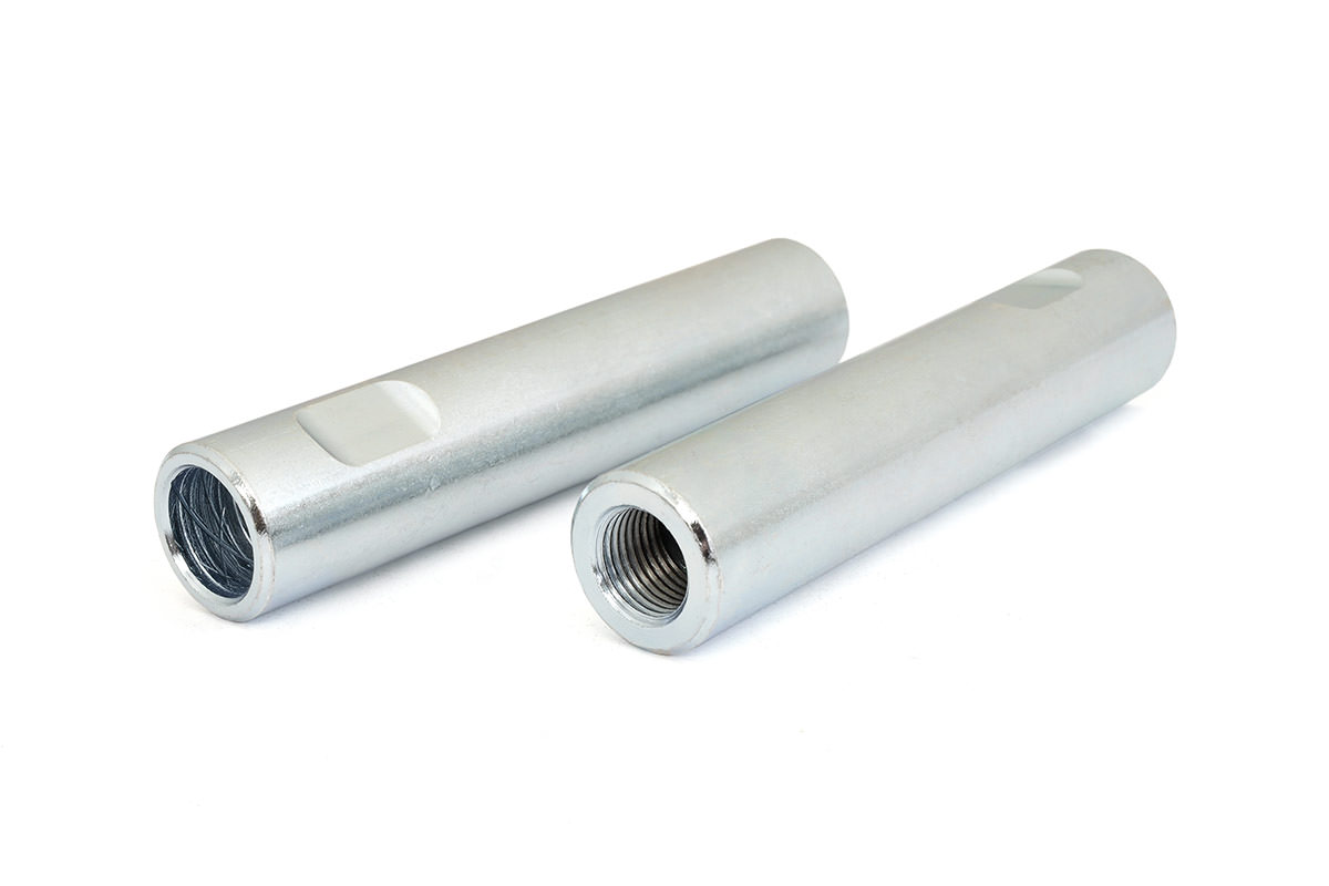 Chevrolet Silverado 1500 HD Tie Rod Sleeves - Rough Country - 1.5 Inch Offset Knuck - '07-'18